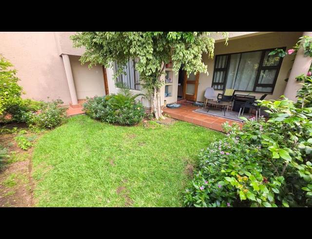 2 BEDROOM APARTMENT FOR SALE IN SUNNINGHILL
